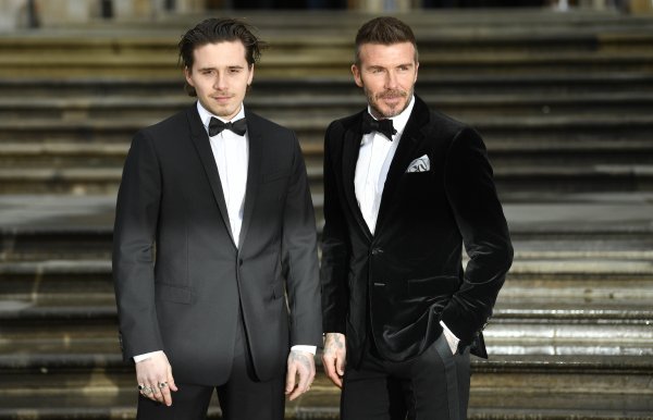 Brooklyn Beckham i David Beckham