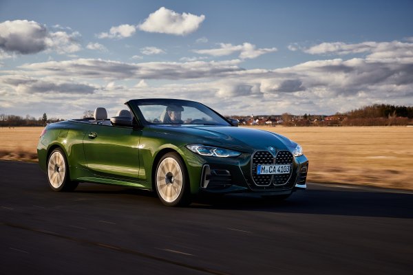 BMW M440i xDrive Convertible, San Remo Green metalik zelena, naplatci 19” Styling 797 M (03/2021.)