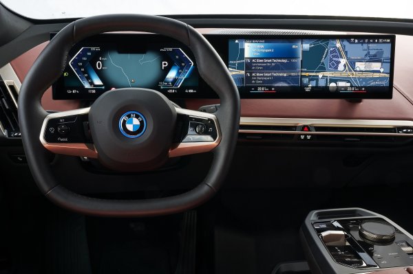 BMW iDrive - BMW Maps charging (05/21.)