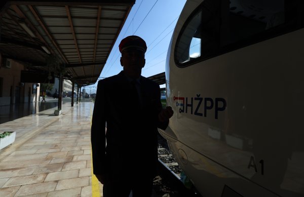 Puštanje u promet prvog baterijskog vlaka