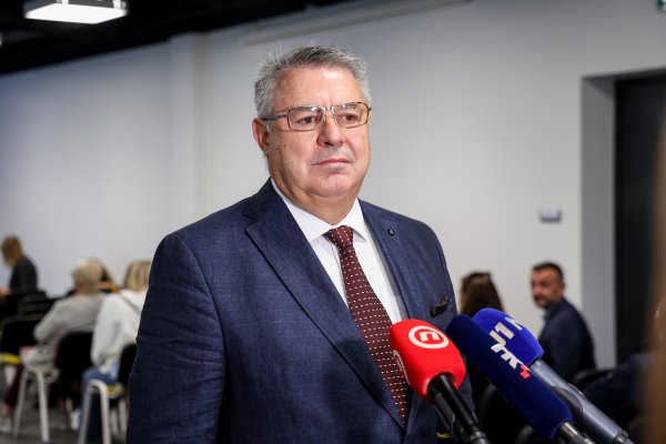 Pavo Ćorluka zalaže se za uvođenje trogodišnjeg strukovnog obrazovanja za njegovatelja u sustavu socijalne skrbi