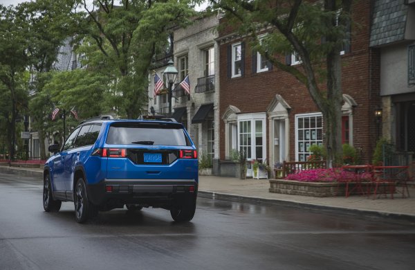 Jeep Cherokee Overland (za 2026.)