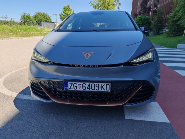 Cupra Born 77 (82) kWh eBoost