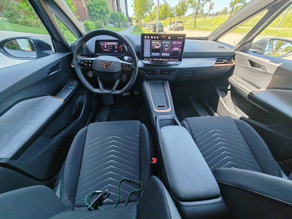 Cupra Born 77 (82) kWh eBoost
