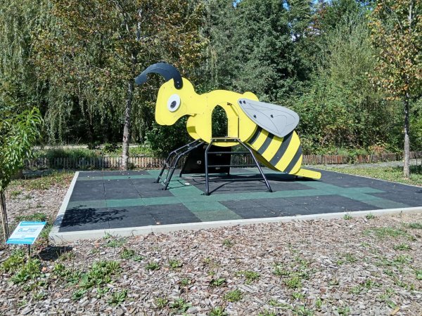 Zona oprašivanja i dječji park