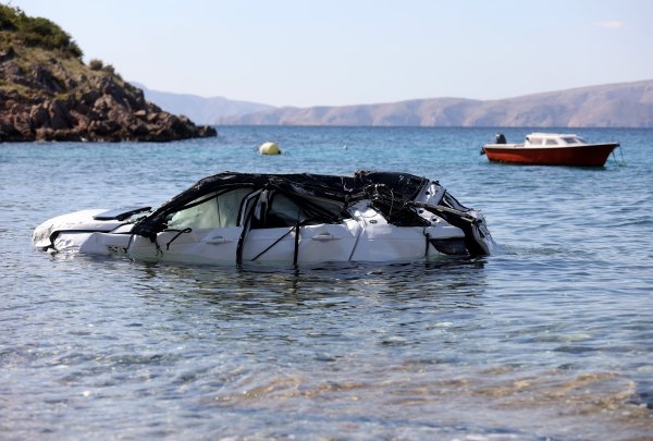 Iz mora kod Senja izvučen automobil