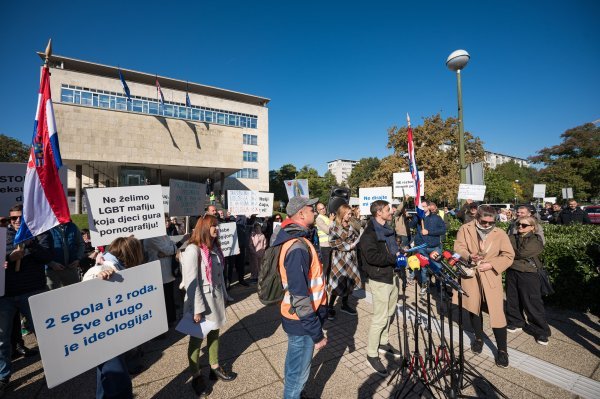 Prosvjed roditelja zbog zdravstvenog odgoja