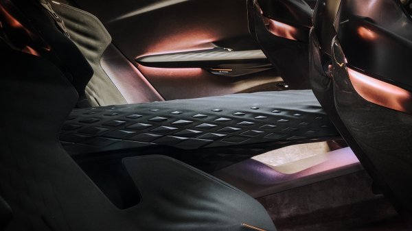 CUPRA Tindaya izložbeni automobil