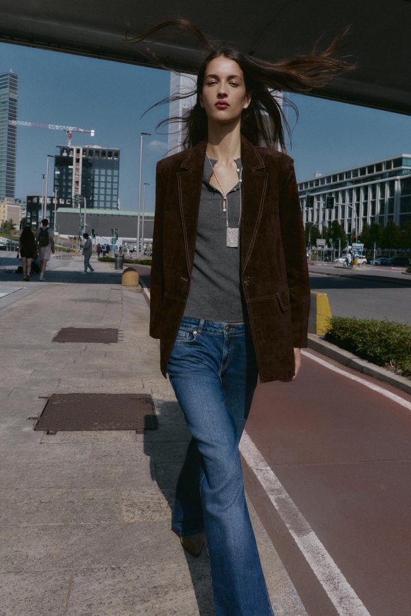 Zara blazer od brušene kože
