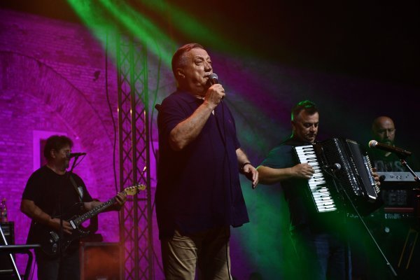 Halid Bešlić: Posljednji koncert u Slavonskom Brodu
