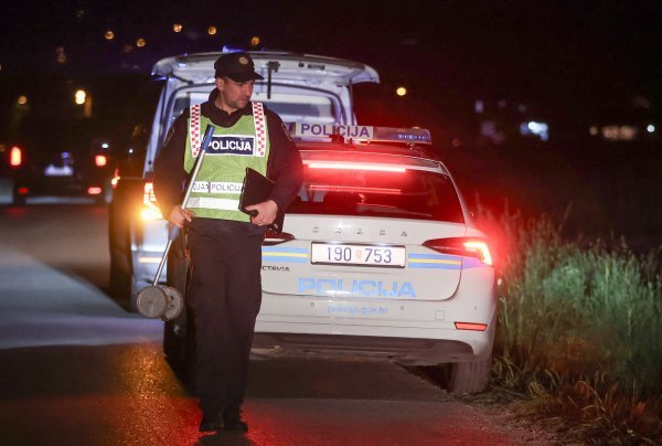 Strašna tragedija u Osijeku: Ženu pregazio automobil na zebri u kružnom toku