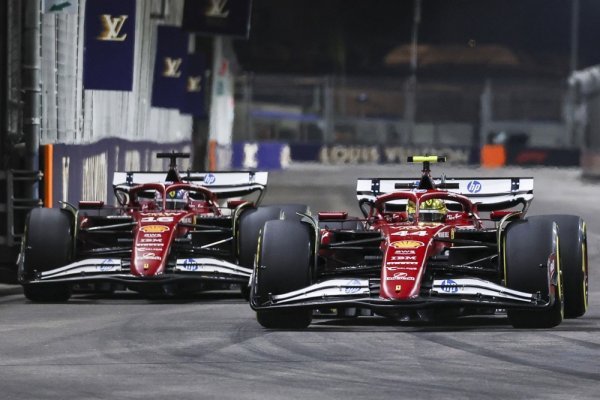Charles Leclerc i Lewis Hamilton Ferrari