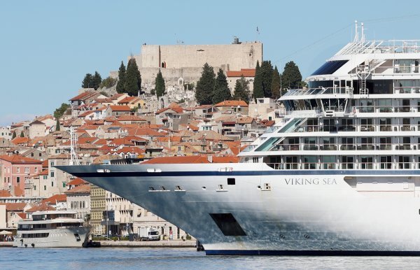 Norveški kruzer 'Viking Sea' uplovio u šibensku luku