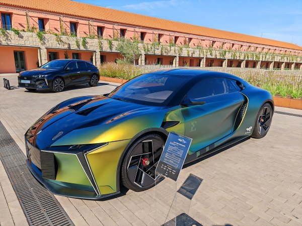 DS E-TENSE PERFORMANCE SNAGE 600 kW (815 KS)
