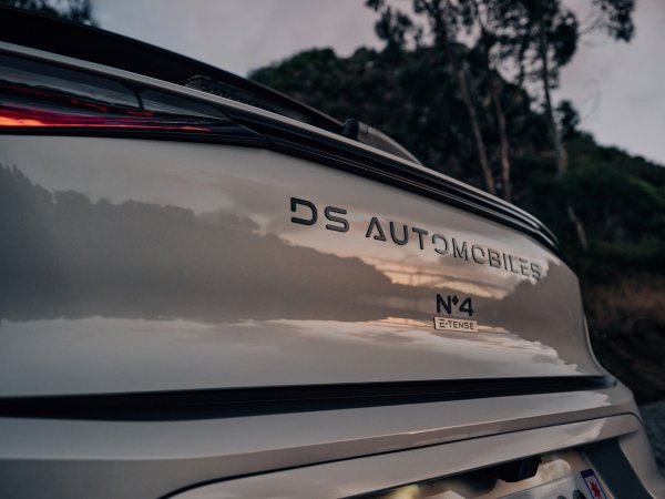 DS N°4 E-TENSE- dinamička premijera
