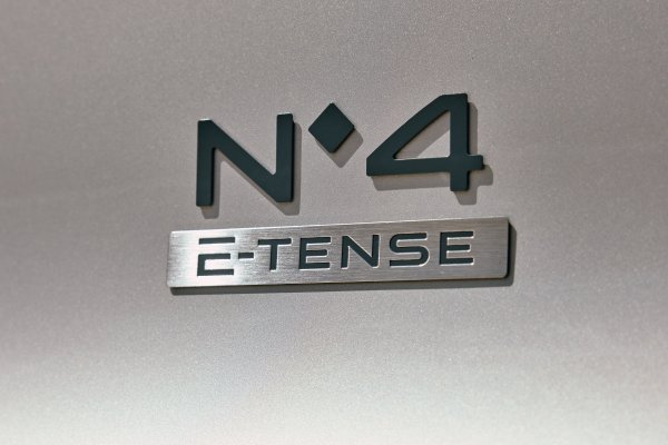 DS N°4 E-TENSE- dinamička premijera