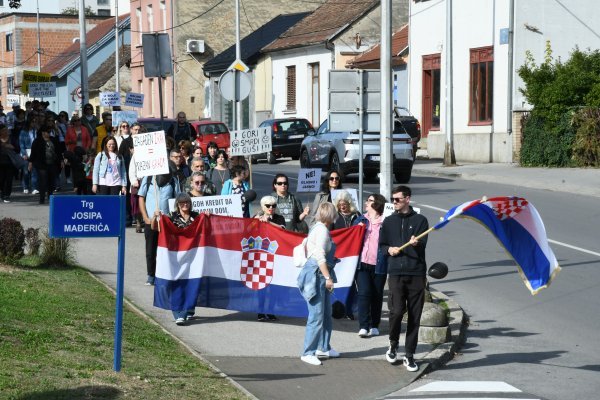 Novi prosvjed u Sisku zbog troske