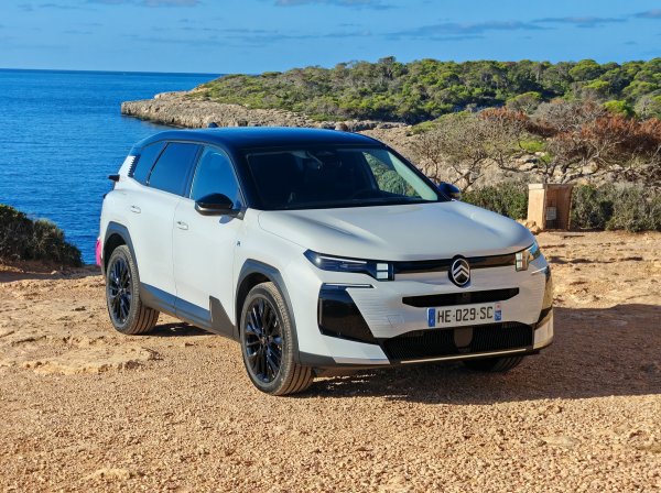 Citroën C5 Aircross Plug-in Hybrid 195 - dinamička premijera
