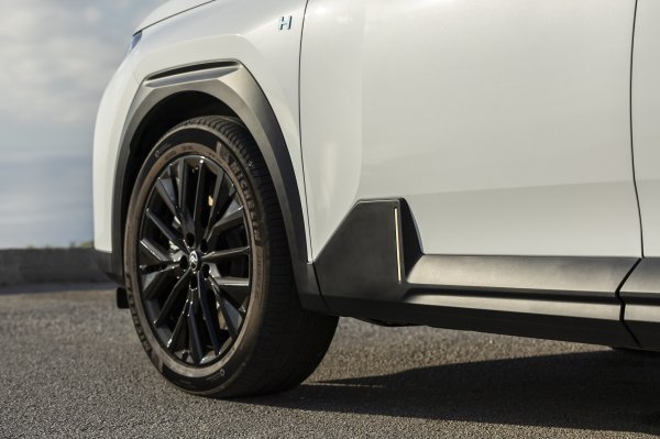 Citroën C5 Aircross Plug-in Hybrid 195 - dinamička premijera