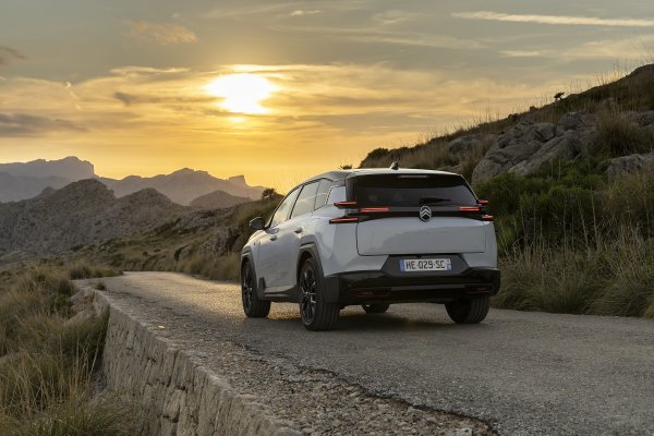 Citroën C5 Aircross Plug-in Hybrid 195 - dinamička premijera