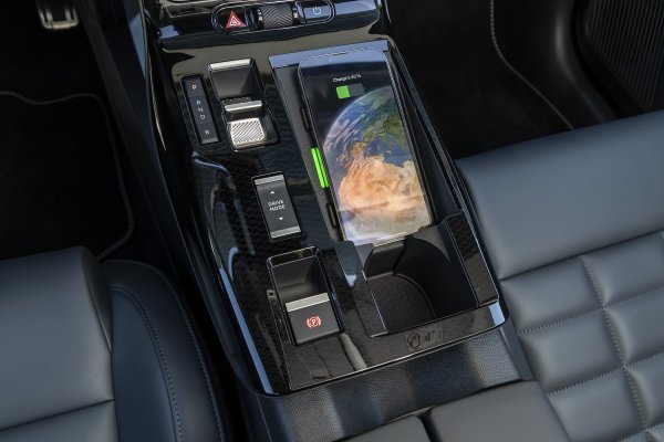 Citroën C5 Aircross Plug-in Hybrid 195 - dinamička premijera