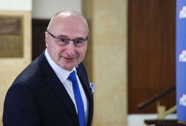 Grlić Radman putuje u Irak s predstavnicima Končara, HS Produkta i DOK-ING-a