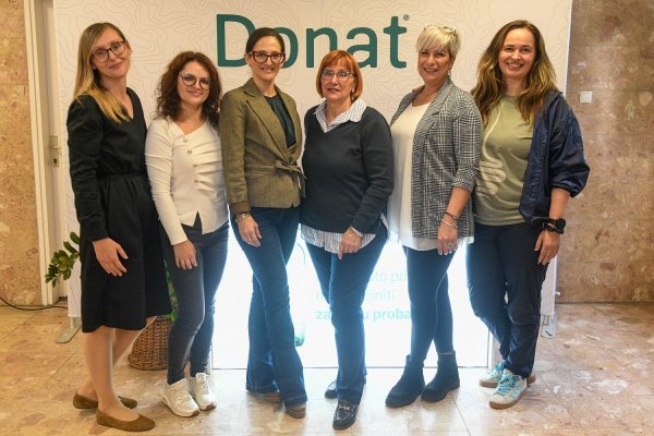 Predavačice i Donat team