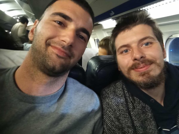 Kad smo već ušli u avion, mogli smo se i malo pofotkati prije polijetanja, što smanjuje napetost