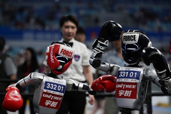Kineski roboti sposobni su i za borbene sportove
