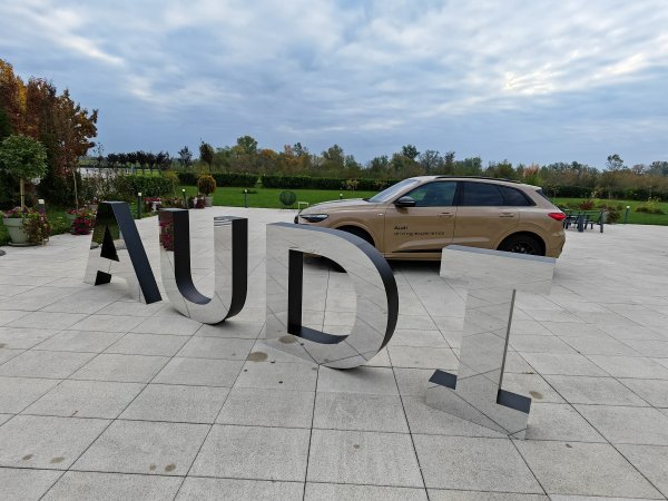 Audi Q5 SUV: Audi premiere tour - Audi driving experience