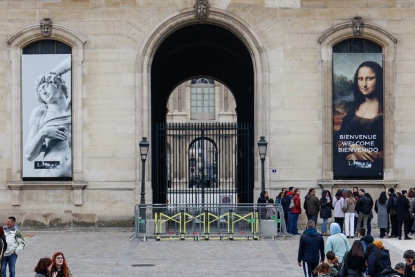 Zatvoreni Louvre nakon pljačke