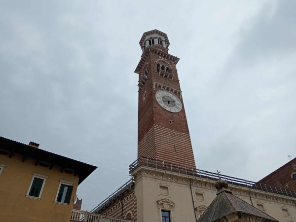 Toranj Lamberti, Verona