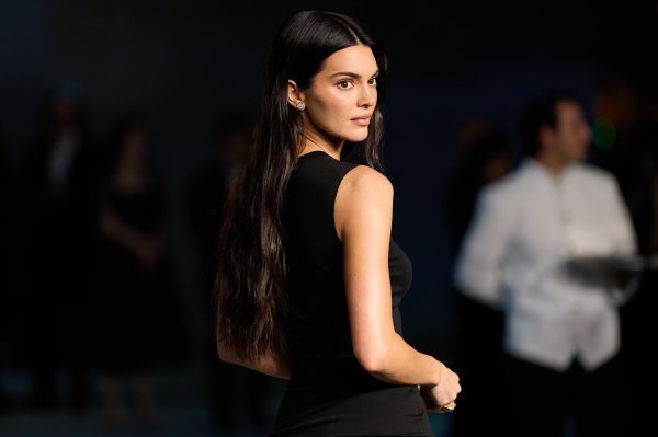 Ne skida se iz komada hit brenda: Kendall Jenner postala je muzom minimalističkog luksuza