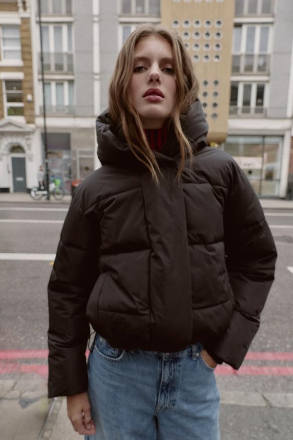 Zara: Kratka smeđa jakna