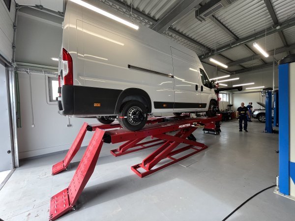 Unikomerc Automobili - servisna radionica