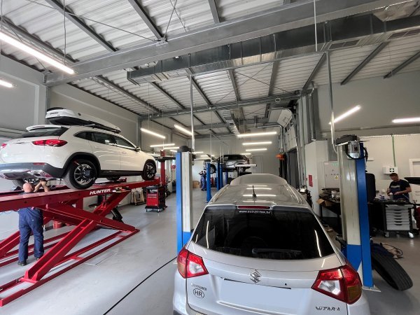 Unikomerc Automobili - servisna radionica