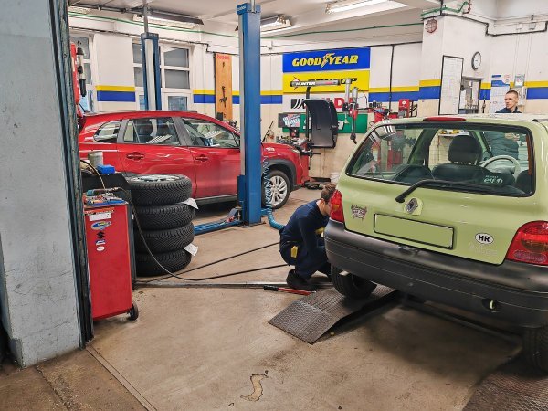 Unikomerc Automobili - vulkanizerska radionica