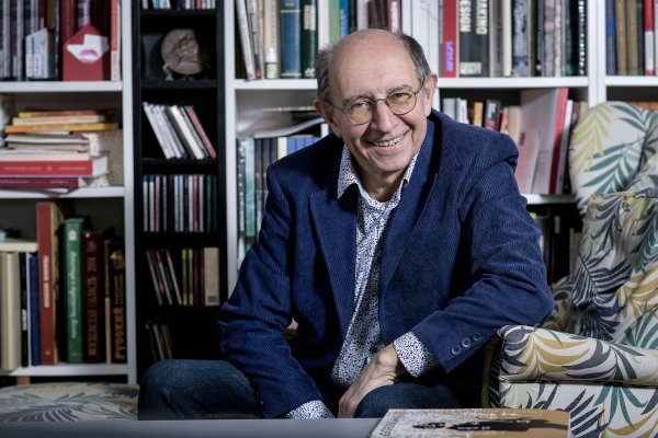 Božo Kovačević smatra da se Europa ponaša kao da želi ostvariti ratom ono što može riješiti diplomacija.