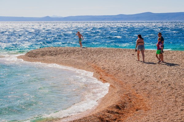 Plaža Zlatni rat kod Bola