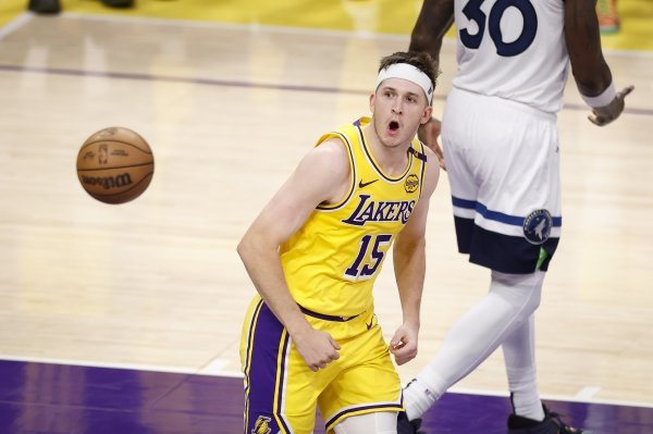 Dok nema glavnih zvijezda, Dončića i LeBrona, LA Lakersi slave ovog 'heroja'