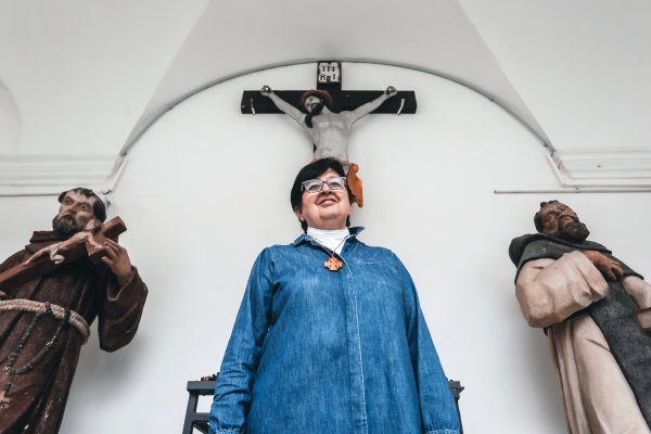 Brankica Lukačević vodi knjižaru franjevačkog samostana, no preko odlazi gotovo svaki dan