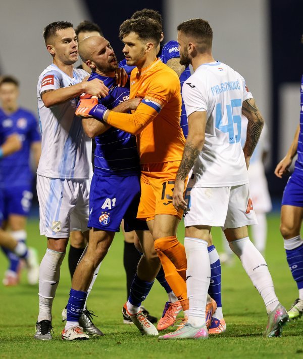 'Imam poruku za gospodu koja je pisala 'ovako se ne bi trebao ponašati kapetan Dinama'...'