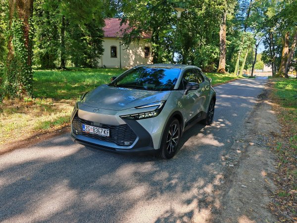 C-HR 2.0 PHEV 5D e-CVT C-LUB Tech