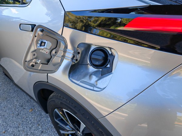 Toyota C-HR 2.0 PHEV 5D e-CVT C-LUB Tech