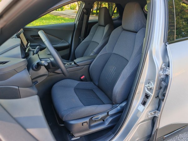 Toyota C-HR 2.0 PHEV 5D e-CVT C-LUB Tech