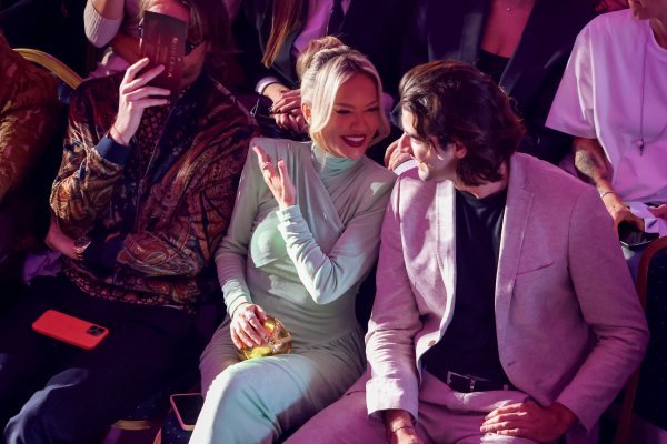 Flert u prvom redu: Maja Šuput i 'Savršeni' ukrali show u Zadru