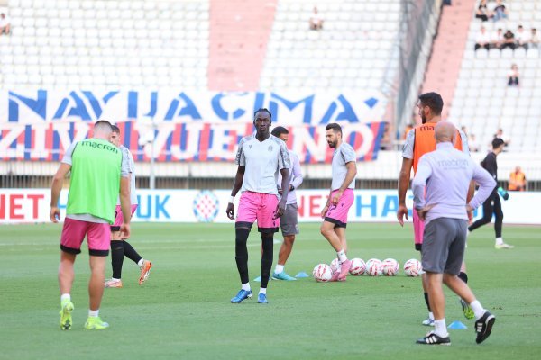 Pogledajte kako je travnjak Poljuda izgledao prije mjesec dana, a kako izgleda danas