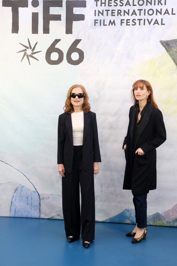 Isabelle Huppert i Lolita Chammah