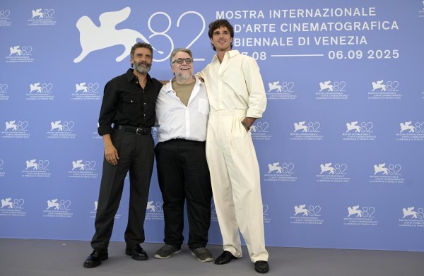 Oscar Isaac, Guillermo del Toro i Jacob Elordi