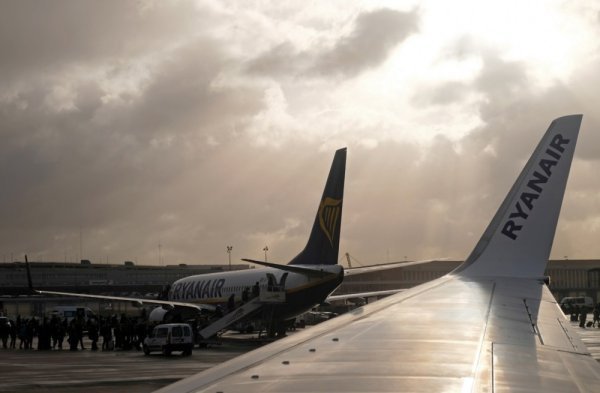 EU parlament brani putnike: Za tri sata kašnjenja aviona i dalje će dobivati odštetu